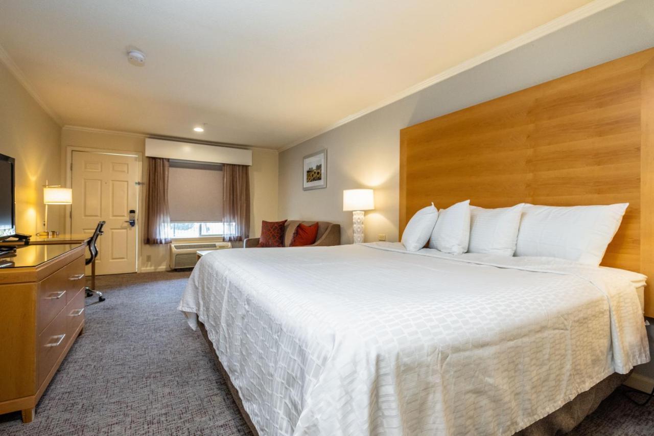 Best Western Plus Dixon Davis Exterior photo