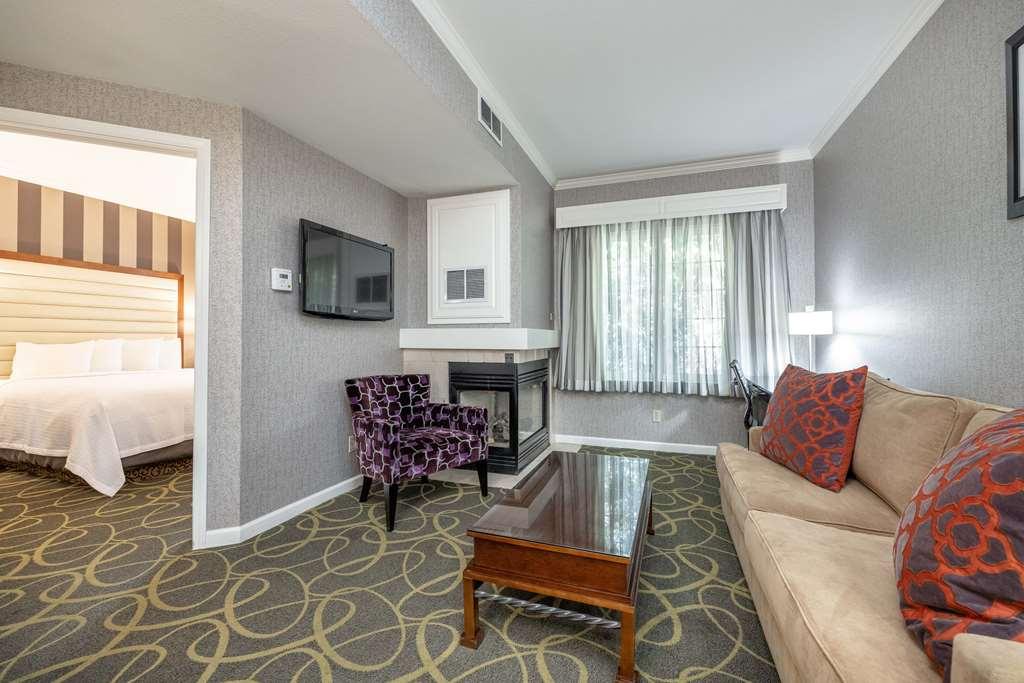 Best Western Plus Dixon Davis Room photo
