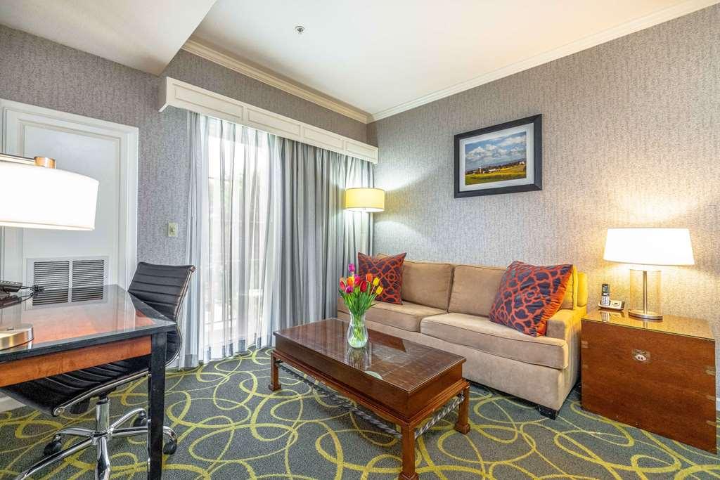 Best Western Plus Dixon Davis Room photo